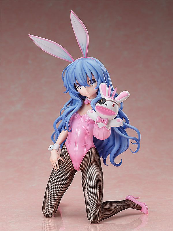 Yoshino Bunny Figure Side View