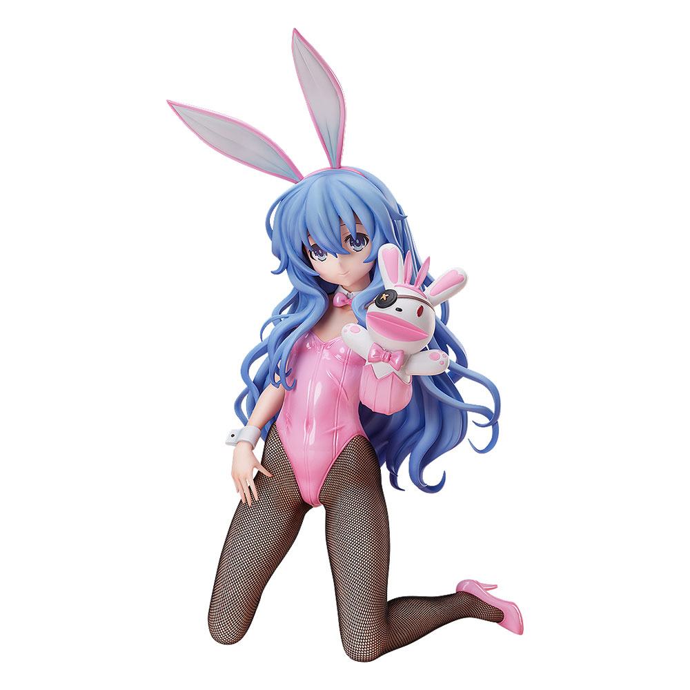 Yoshino and Yoshinon Bunny Suit Detail