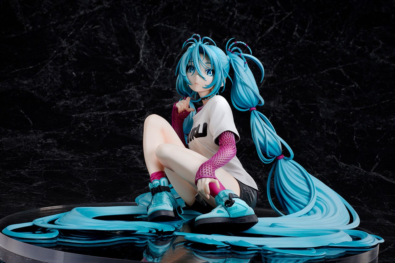 Hatsune Miku - Limited Edition - The Latest Street Style 