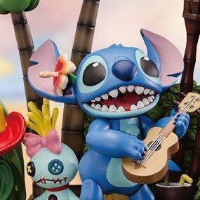 Disney Select: Lilo & Stitch Diorama - English